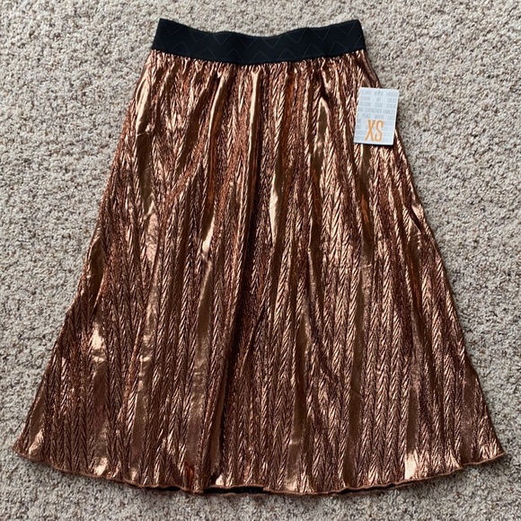 • Lularoe Elegant Jill • - Picture 2 of 4